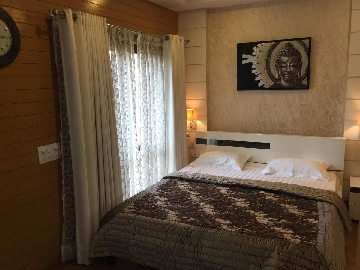 Beautiful Apartments at Tarudhan Valley Golf Resort, Manesar Gurgaon Extérieur photo
