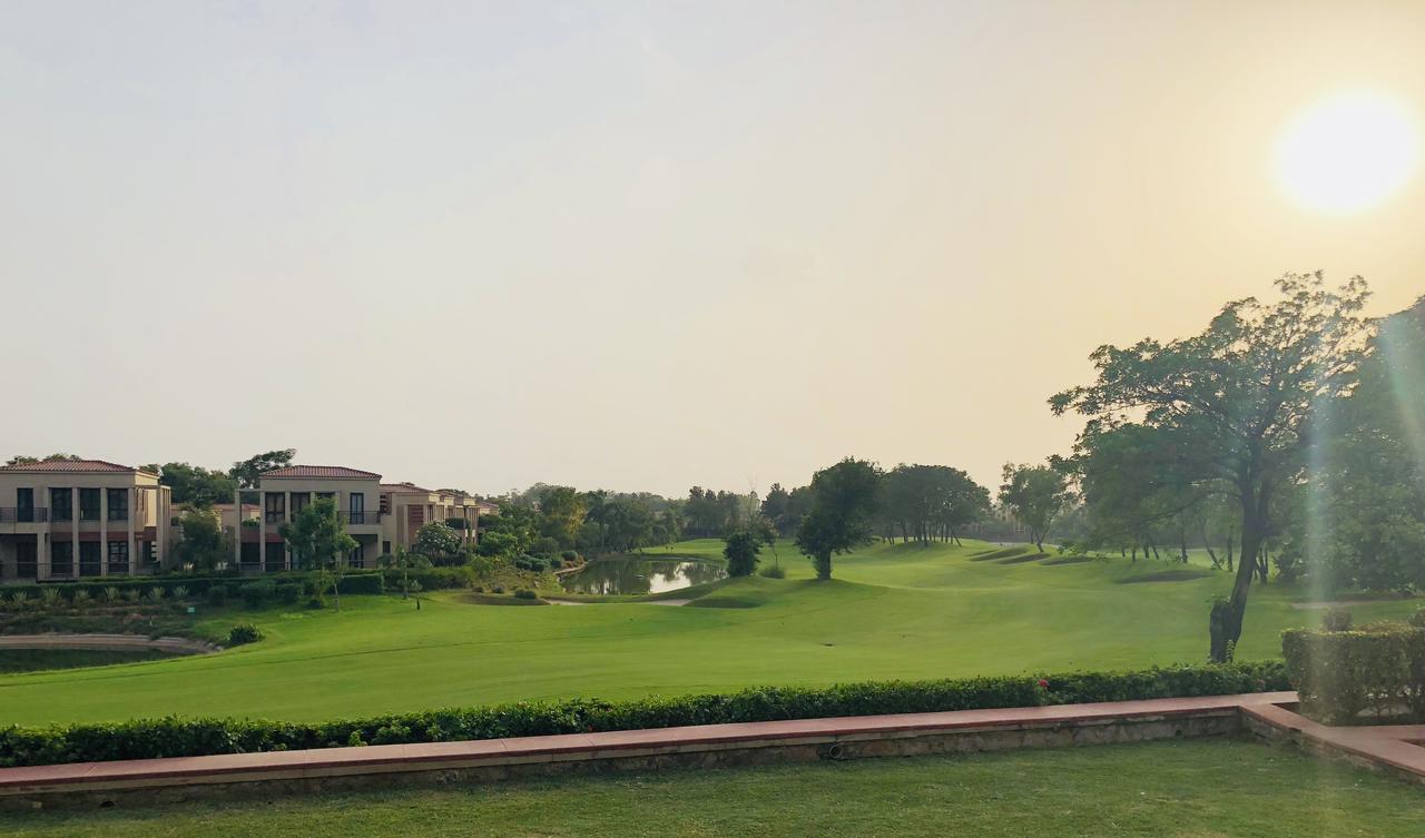 Beautiful Apartments at Tarudhan Valley Golf Resort, Manesar Gurgaon Extérieur photo
